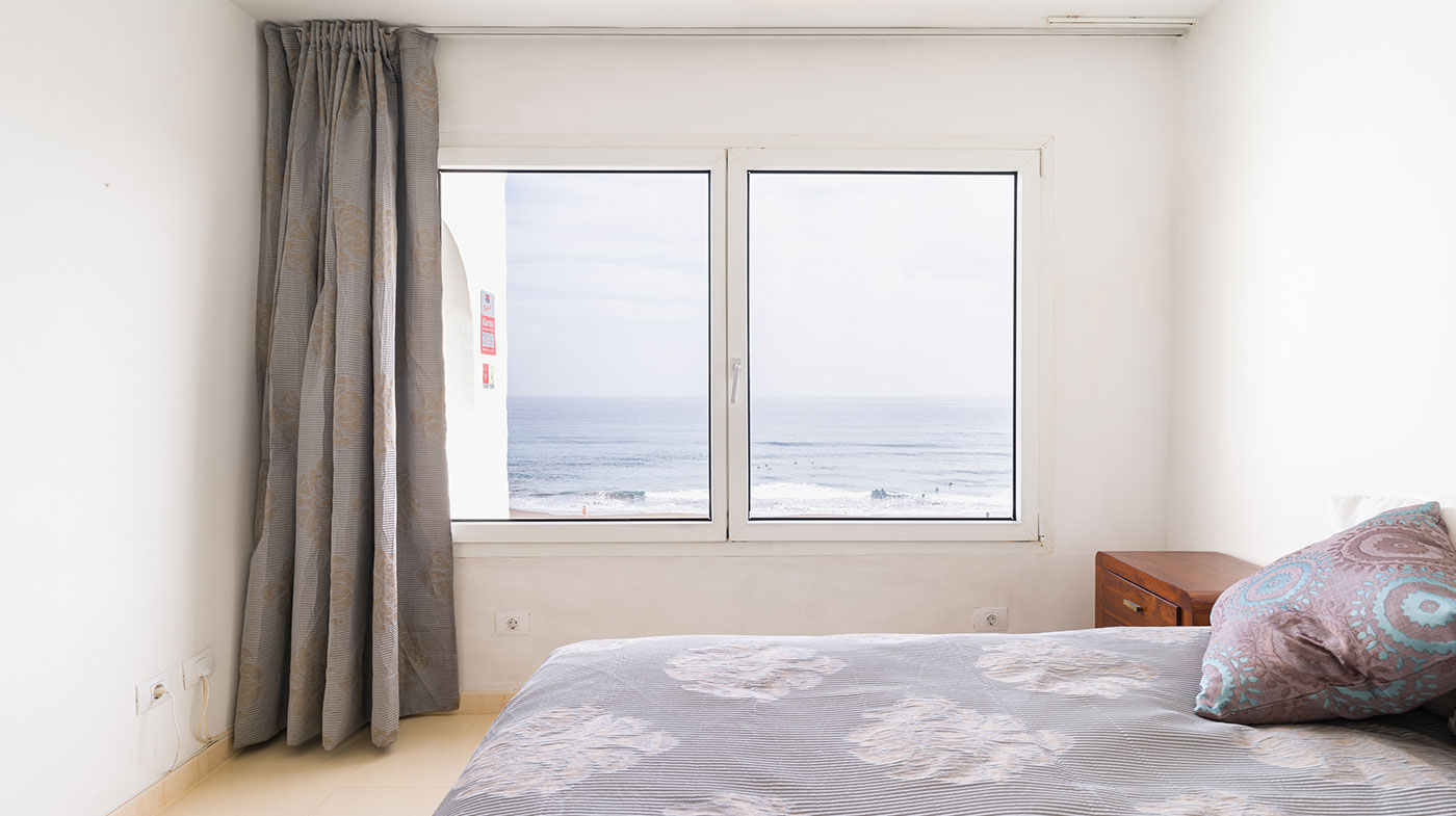 Chalet a la Venta en Playa del Hombre: Vive el Lujo Frente al Mar Chalet Independiente en Venta en Playa del Hombre – Telde, Gran Canaria