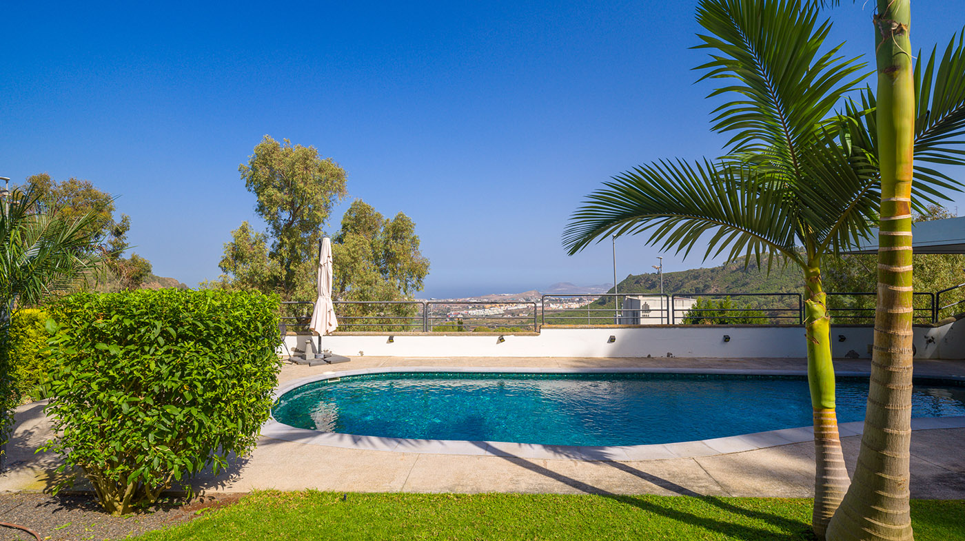 MAGNI premier: Espectacular chalet, con una parcela de 1.000 m en Los Portales, Visvique, Arucas